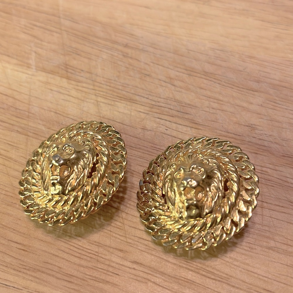Vintage Anne Klein lion earrings